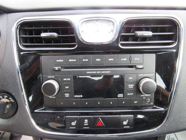 2012 Chrysler 200 Touring