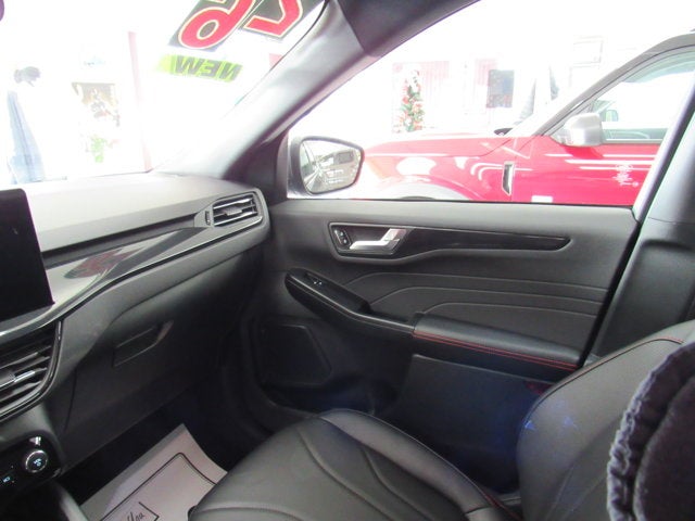 2026 Ford Escape ST-Line Elite
