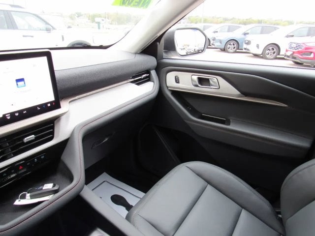 2026 Ford Explorer Active 4x4