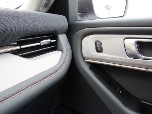 2026 Ford Explorer Active 4x4