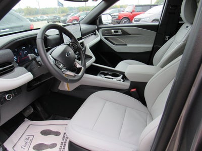 2027 Ford Explorer Platinum