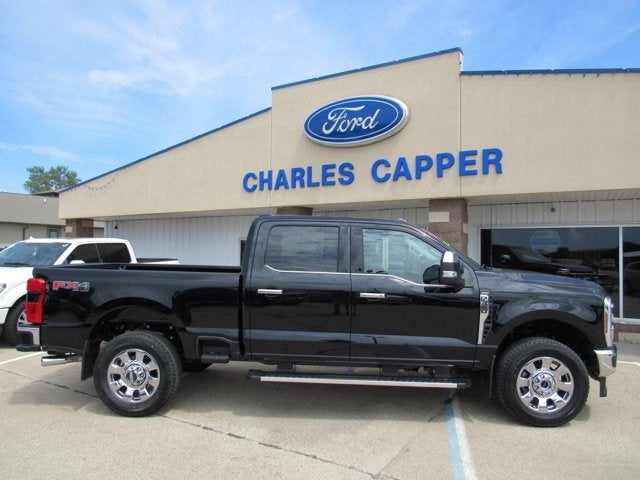2026 Ford Super Duty F-350 SRW LARIAT