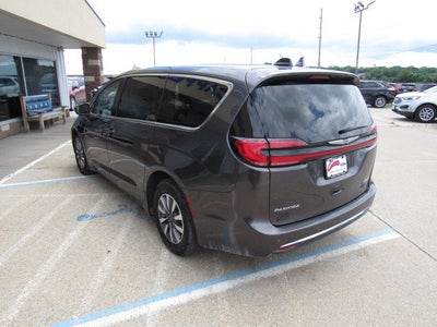 2023 Chrysler Pacifica Hybrid Touring L
