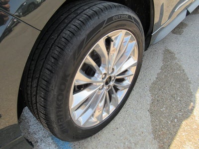 2024 Ford Edge Titanium